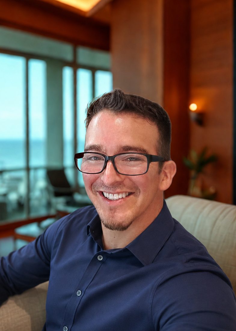 Headshot of Raymond Dueñas, Ph.D. student in Computer Science and Engineering at UC San Diego